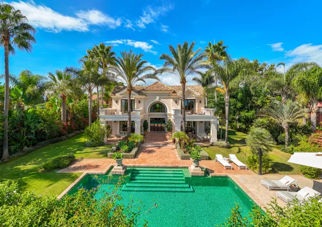 Villa in San Pedro de Alcantara, Malaga