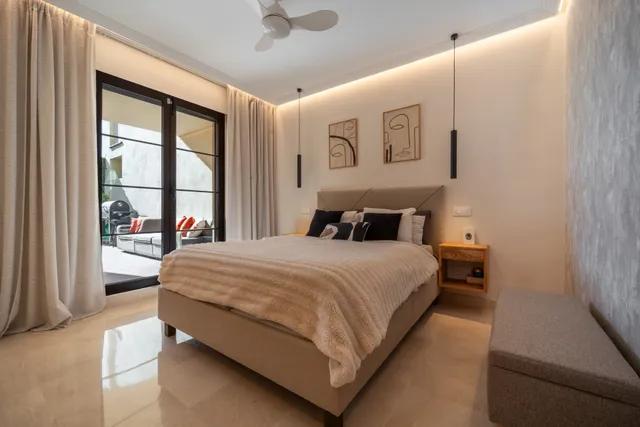 Ground Floor Apartment in Benahavis, Malaga