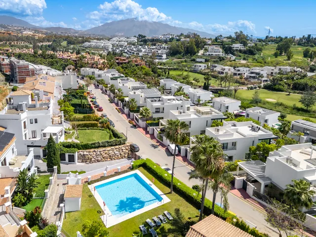 Semi Detached House in Benahavis, Malaga