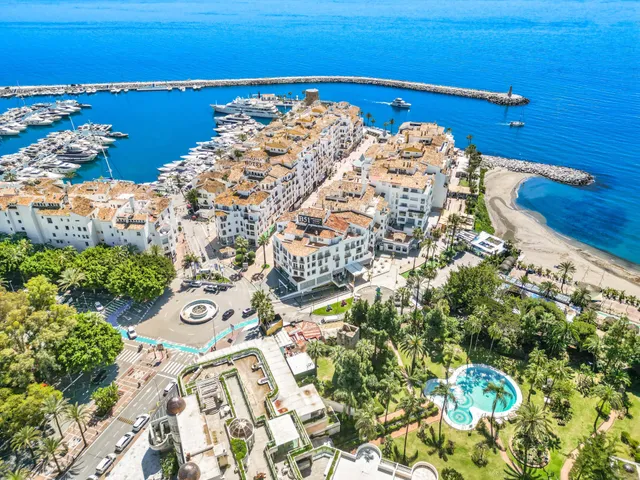 Apartment in Marbella, Malaga