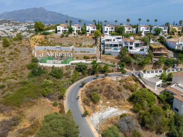 Plot in Estepona, Malaga