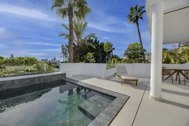 Ground Floor Duplex in Estepona, Malaga