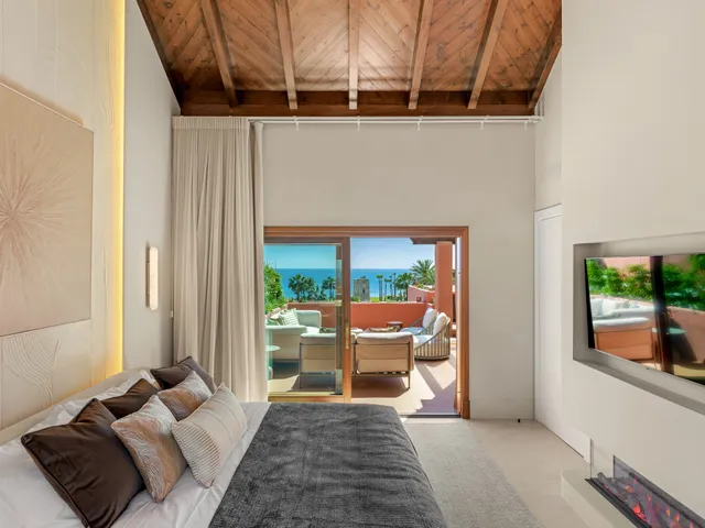 Duplex Penthouse in Estepona, Malaga