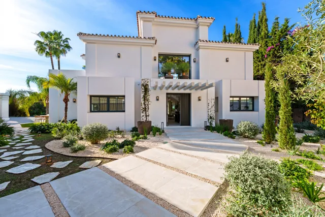 Villa in Benahavis, Malaga