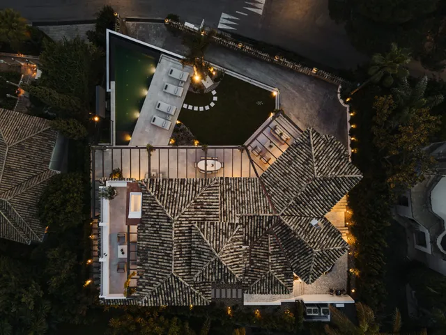 Villa in Benahavis, Malaga