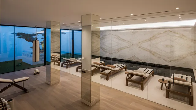 Villa in Benahavis, Malaga