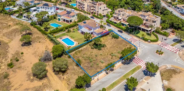Plot in Marbella, Malaga
