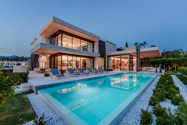 Villa in Benahavis, Malaga