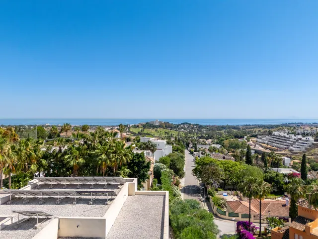Villa in Benahavis, Malaga