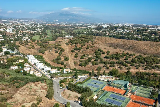 Villa in Benahavis, Malaga