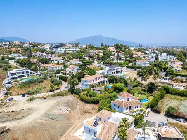 Plot in Estepona, Malaga