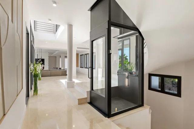 Villa in Benahavis, Malaga