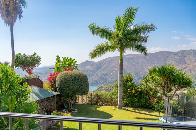 Villa in Istan, Malaga