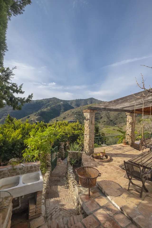 Villa in Sayalonga, Malaga