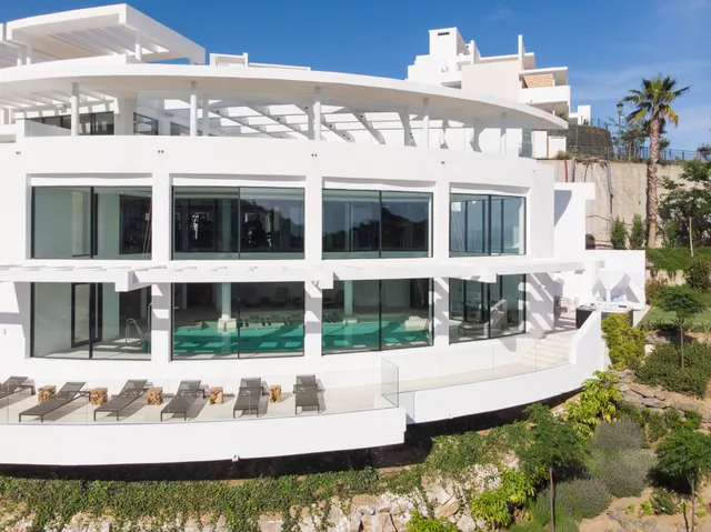 Apartment in Ojen, Malaga