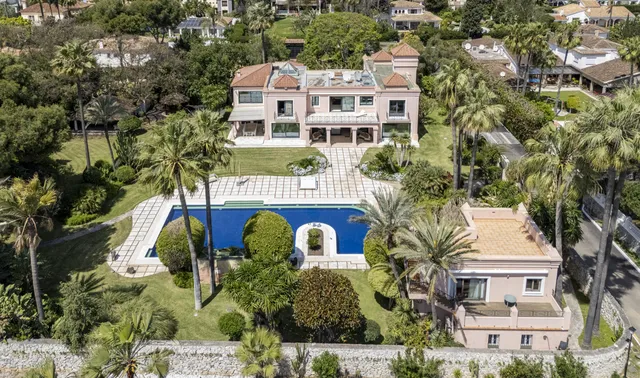 Villa in Estepona, Malaga
