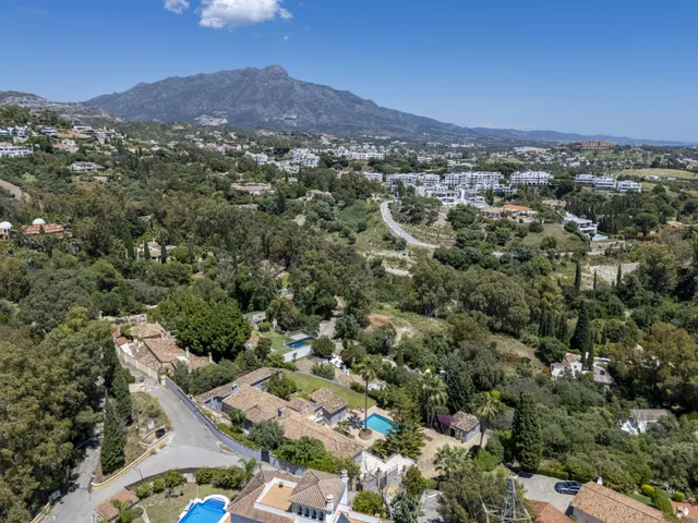 Villa in Benahavis, Malaga