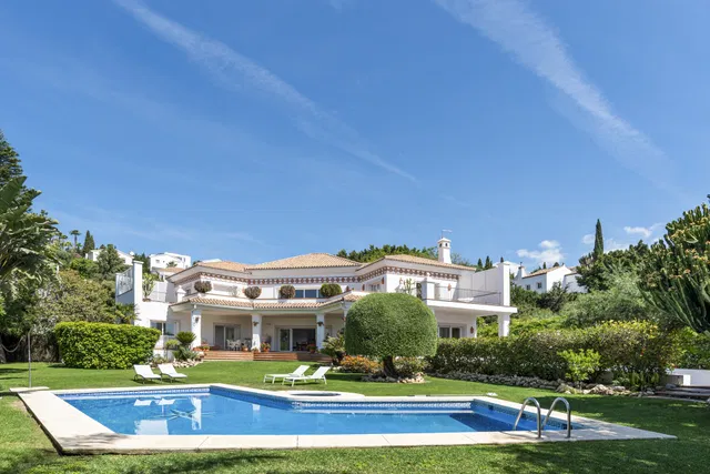Villa in Benahavis, Malaga