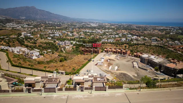 Villa in Benahavis, Malaga