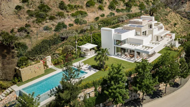 Villa in Benahavis, Malaga