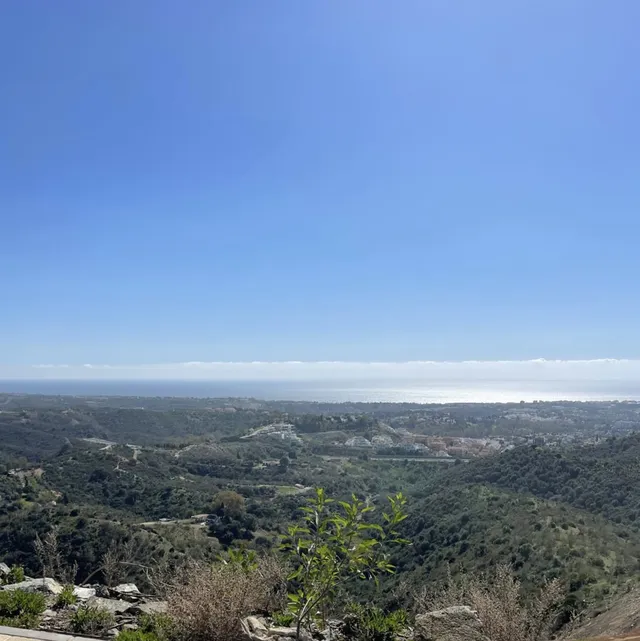 Plot in Benahavis, Malaga