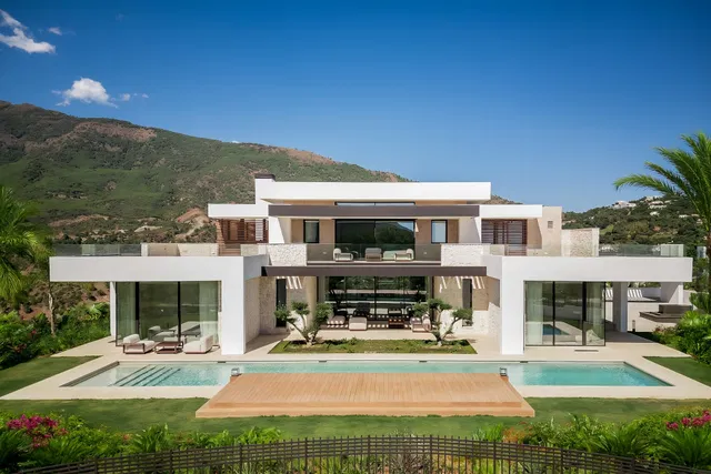 Villa in Benahavis, Malaga