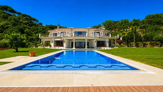 Villa in Benahavis, Malaga