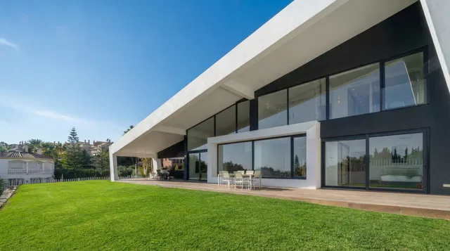 Villa in Estepona, Malaga