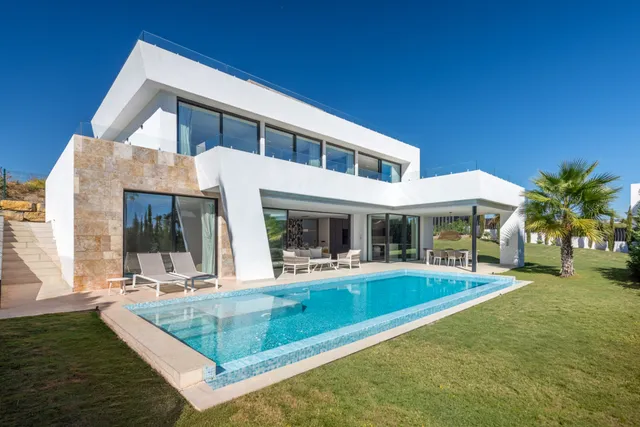 Villa in Estepona, Malaga