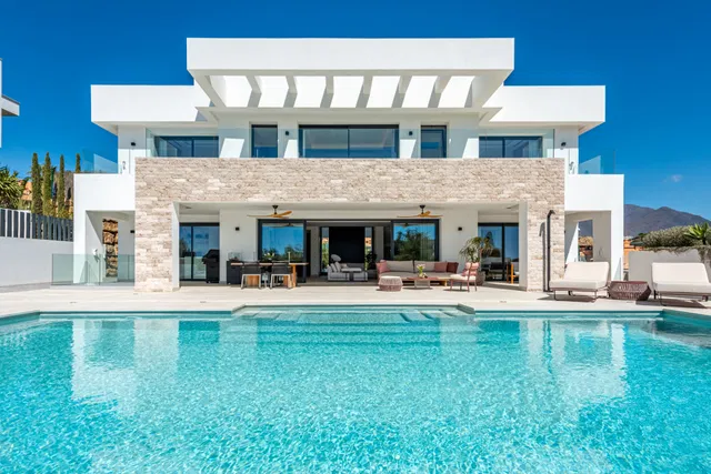 Villa in Casares, Malaga