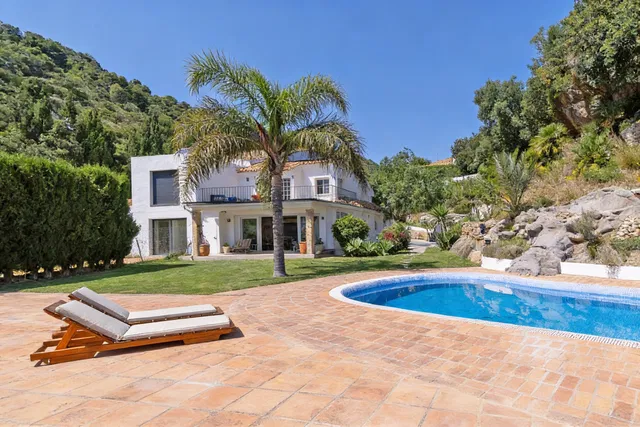 Semi Detached Villa in Ojen, Malaga