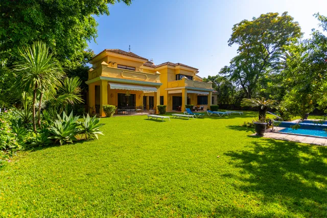 Villa in Estepona, Malaga