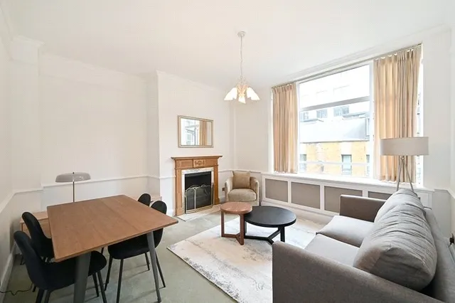 Montagu Mansions, Marylebone, London