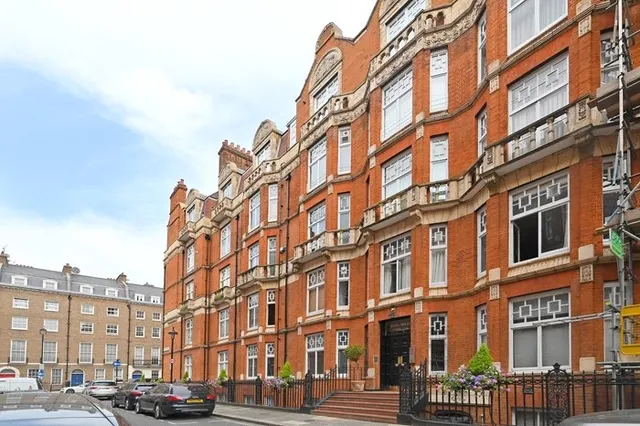 Montagu Mansions, Marylebone, London