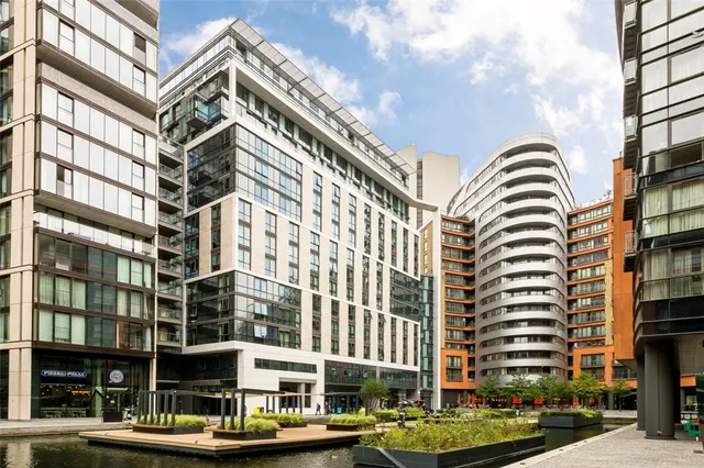 4b, Merchant Square East, London
