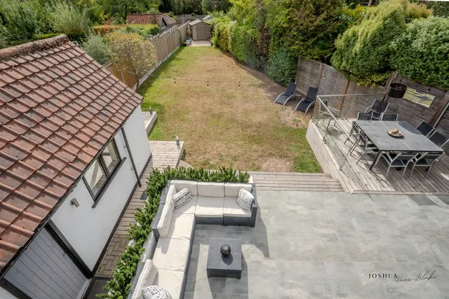 30 Hillside Walk, Brentwood CM14 4RB