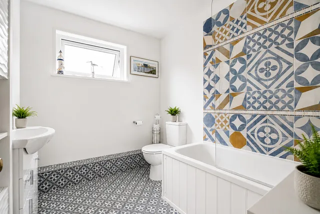 19 Turnavean Road, St. Austell PL25 5NX