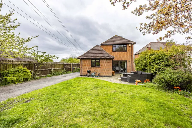 239 High Lane East, West Hallam DE7 6HZ