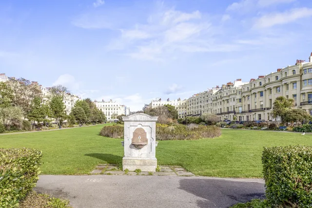 Flat 3, 37 Brunswick Square, Hove BN3 1ED