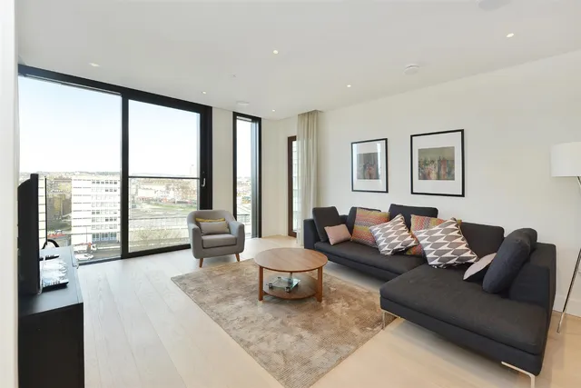 3 Merchant Square, Paddington W2