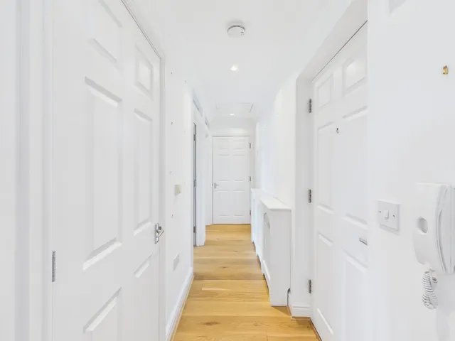 Flat 3 Bowes Hill Court, 78 Bowes Hill, Rowlands Castle PO9 6BS