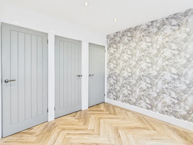 Flat 3, 24 Creek Road, Hayling Island PO11 9RD