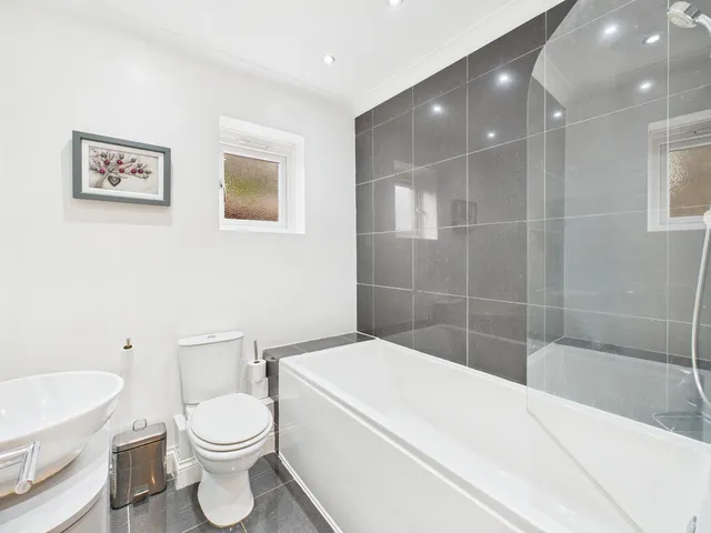 36 Dunnock Close, Rowlands Castle PO9 6HQ