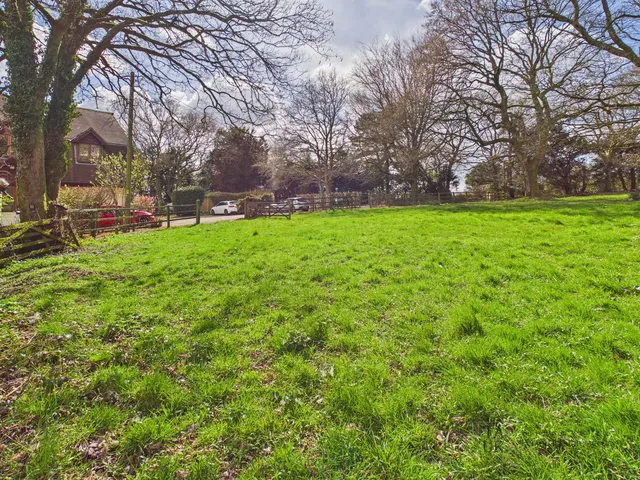 Evadene Hogs Lodge Lane, Waterlooville PO8 0QA