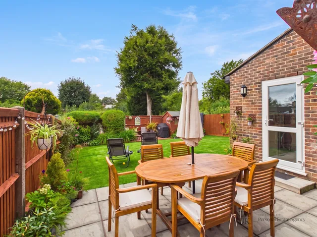 69 Bowes Hill, Rowlands Castle PO9 6BS