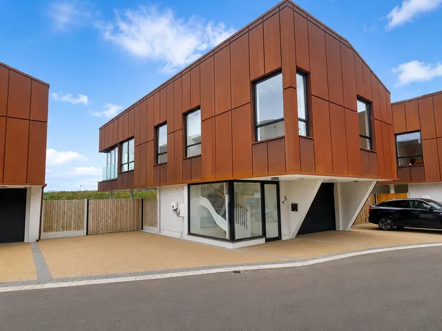 Kingsmans Farm Road, Hullbridge, Hockley