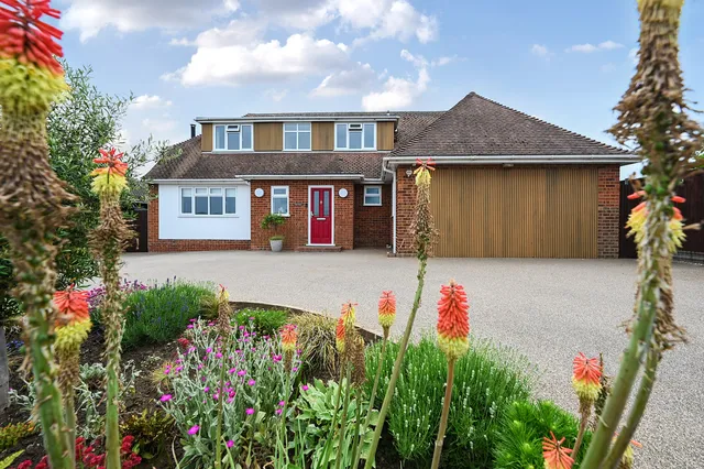 Casa Nostra Clovelly Road, Whitstable CT5 4NR