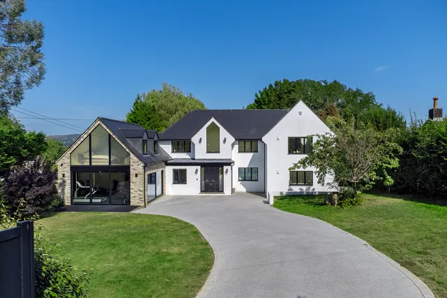 Castle Mead Newhaven Road, Lewes BN7 3NF