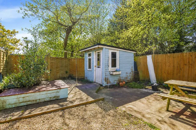 3 Woodvale Gardens, New Milton BH25 5EE