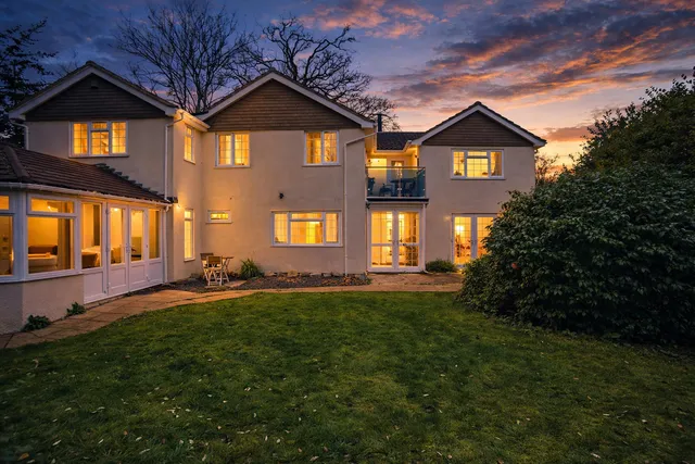 Wingfield Lodge, 1 Wingfield Avenue, Highcliffe BH23 4NR